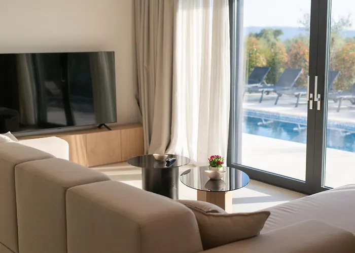 Sensei فيلة Linardići